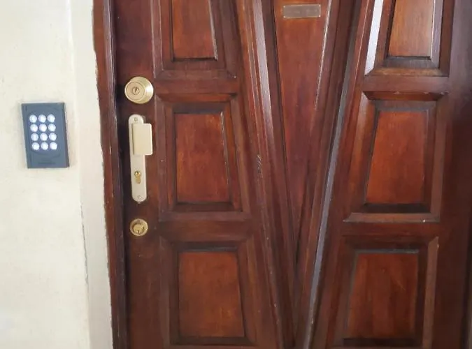 D'hote Straboni בסטיה